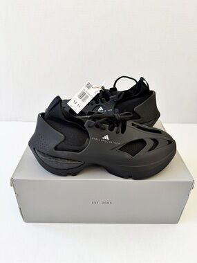 Adidas x Stella McCartney. Sportswear Run Shoes. Size 10. Unisex. New in Box.